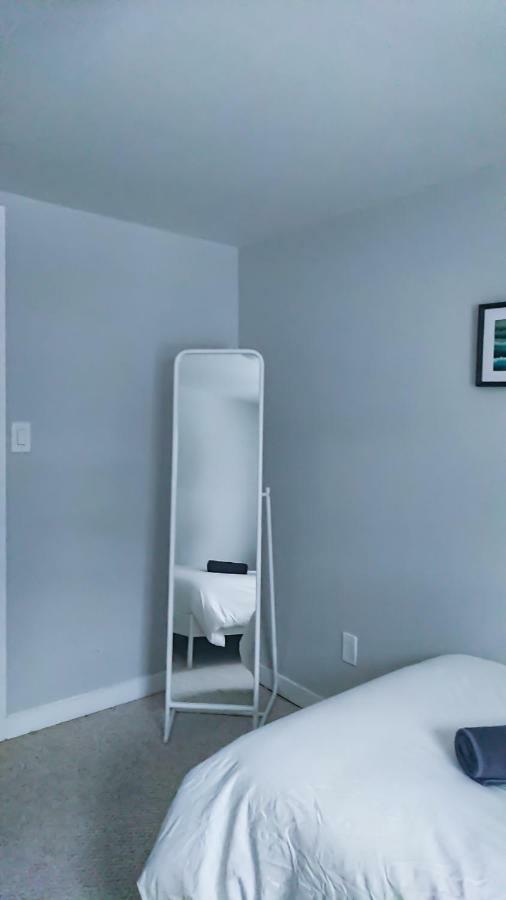 Spacious 3 Bdrm Home Near Downtown Ottawa Kültér fotó